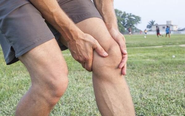 Knee joint inflammation